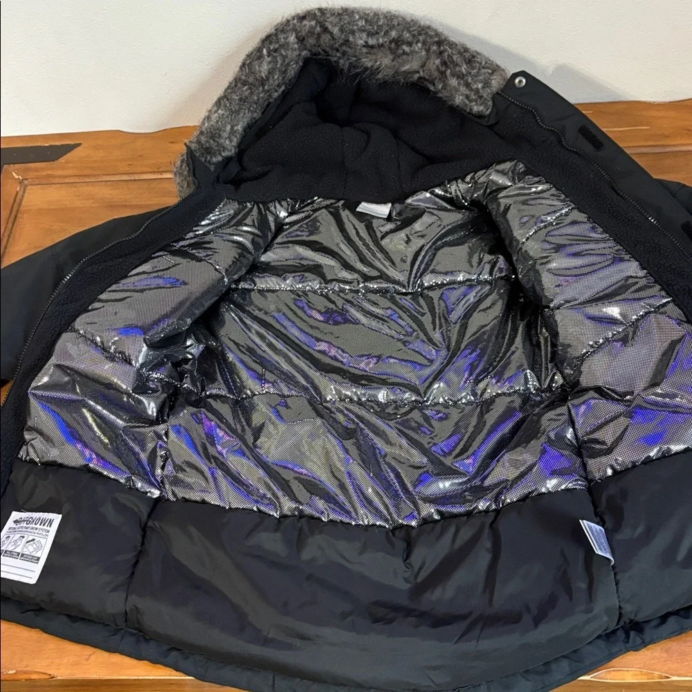 Columbia OmniTech Black Parka  with Faux Fur Trim Size Large
